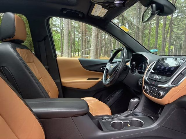 2020 Iridescent Pearl Tricoat Chevrolet Equinox Premier FWD SUV