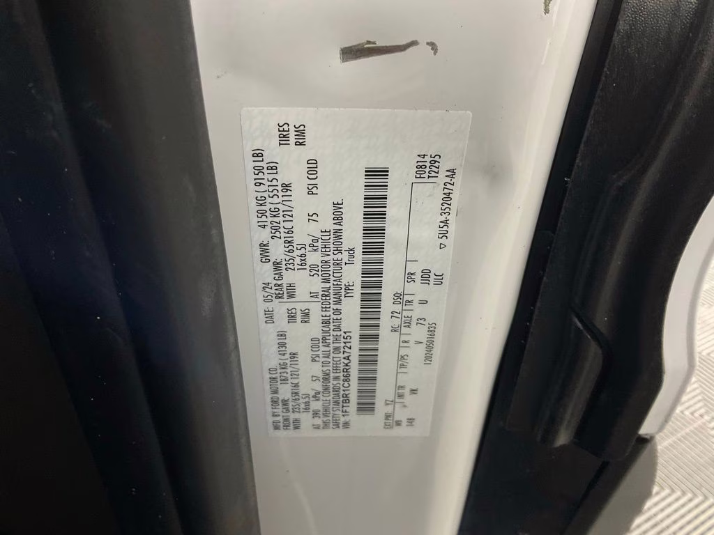 2024 Oxford White Ford Transit-250 MEDIUM ROOF 148'' WHEEL BASE RWD Van