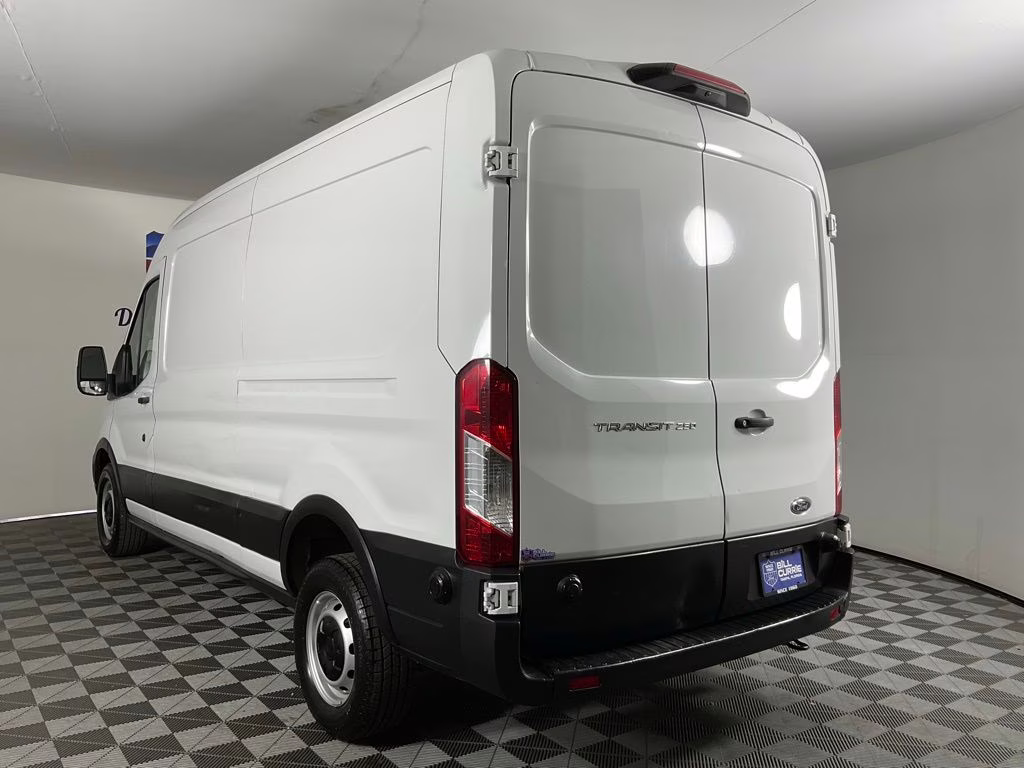 2024 Oxford White Ford Transit-250 MEDIUM ROOF 148'' WHEEL BASE RWD Van