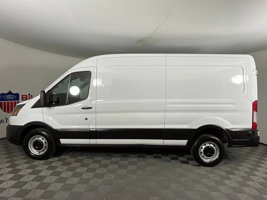 2024 Oxford White Ford Transit-250 MEDIUM ROOF 148'' WHEEL BASE RWD Van