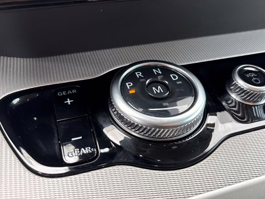 2025 Agate Black Metallic Ford Expedition Active RWD SUV