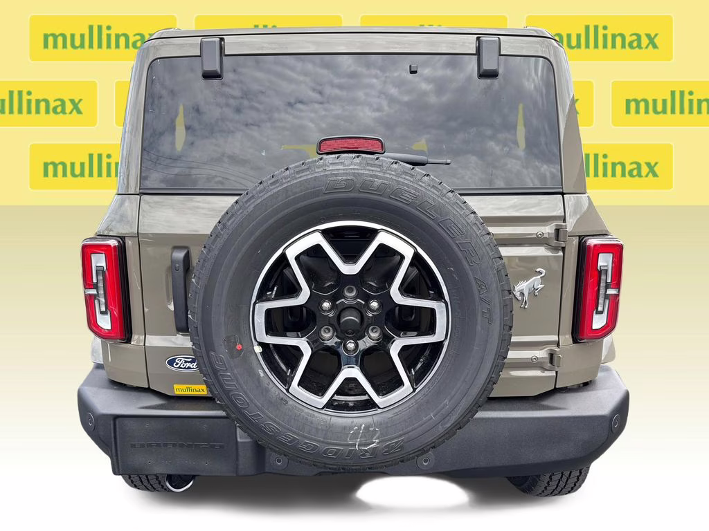 2026 Marsh Gray Ford Bronco Outer Banks 4X4 SUV