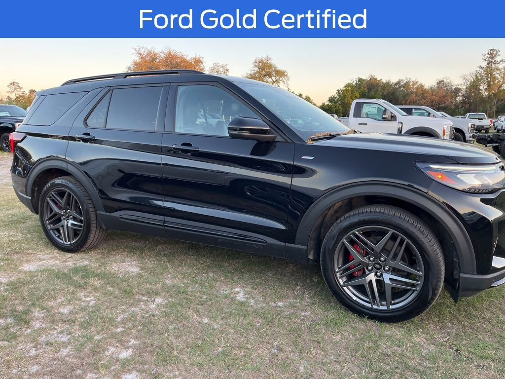 2025 Black Metallic Ford Explorer ST-Line 4X4 SUV