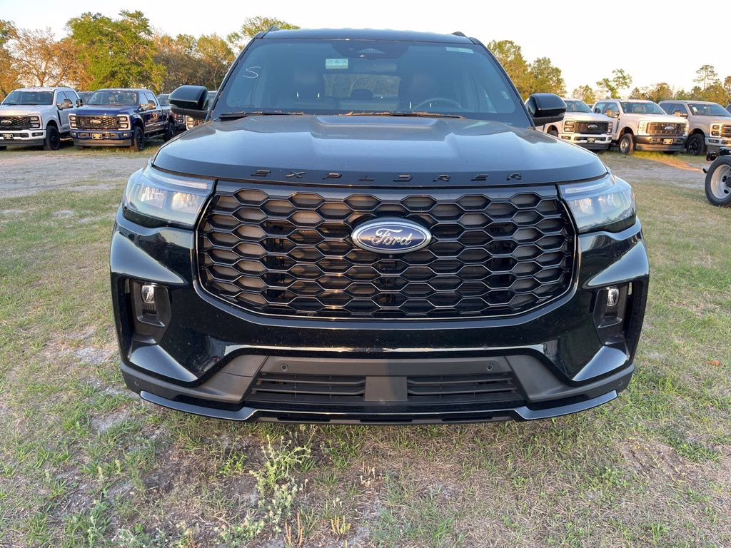 2025 Black Metallic Ford Explorer ST-Line 4X4 SUV