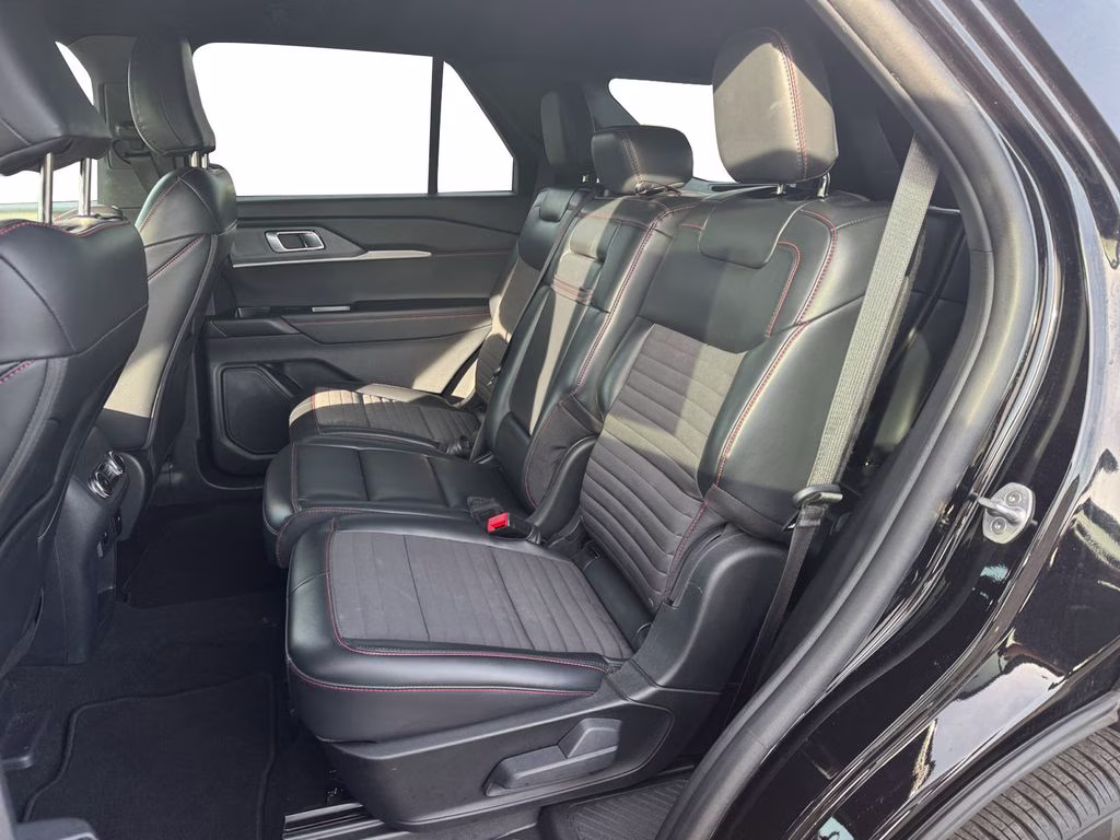 2025 Black Metallic Ford Explorer ST-Line 4X4 SUV