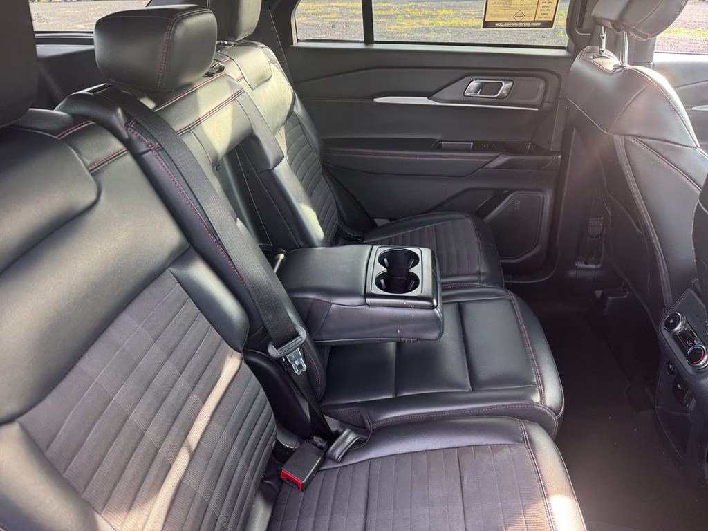 2025 Black Metallic Ford Explorer ST-Line 4X4 SUV