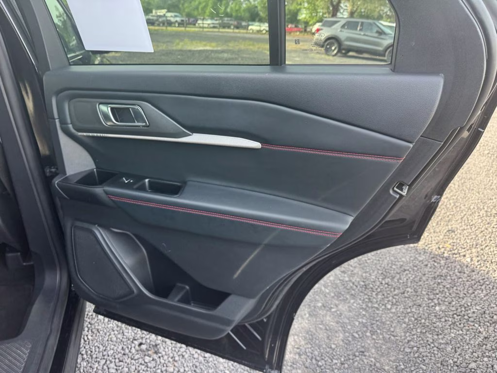2025 Black Metallic Ford Explorer ST-Line 4X4 SUV