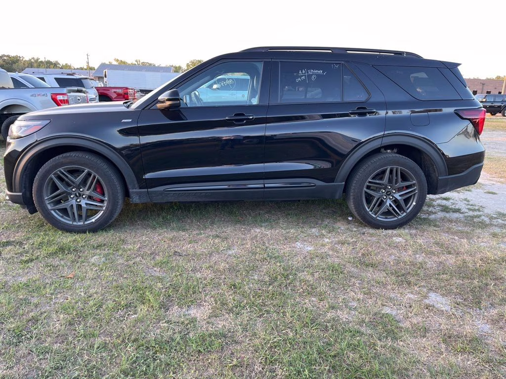 2025 Black Metallic Ford Explorer ST-Line 4X4 SUV