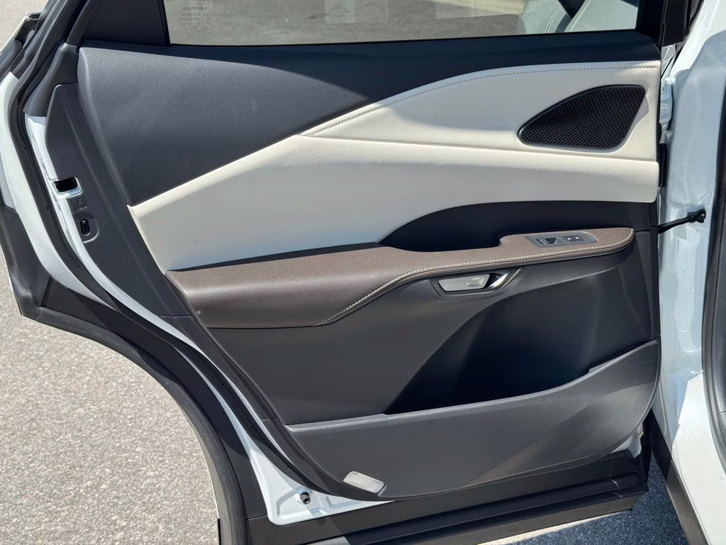 2023 White Pearl Lexus RX 350 Premium Plus FWD SUV