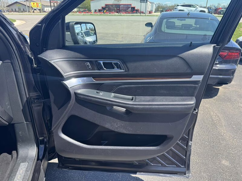 2019 Agate Black Ford Explorer Limited 4X4 SUV