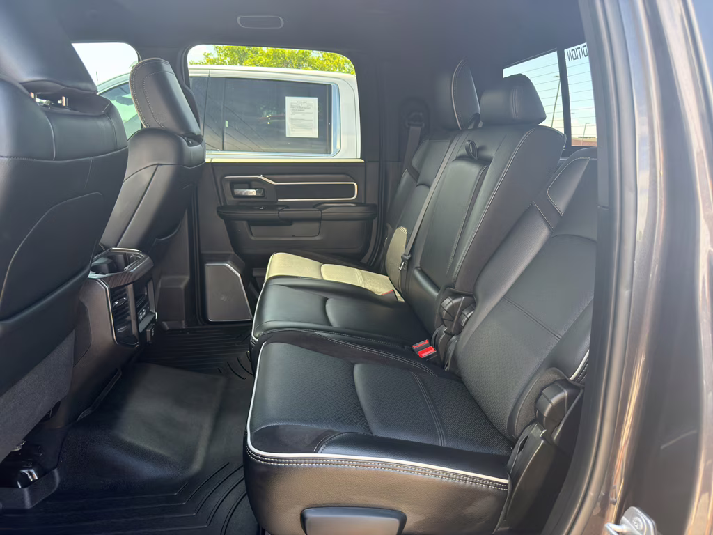 2025 Granite Crystal Metallic Clearcoat Ram 3500 Laramie 4X4 Truck