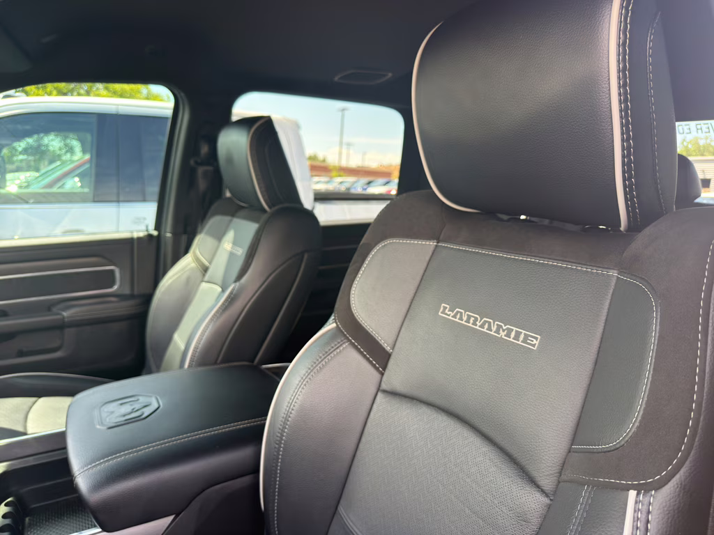 2025 Granite Crystal Metallic Clearcoat Ram 3500 Laramie 4X4 Truck