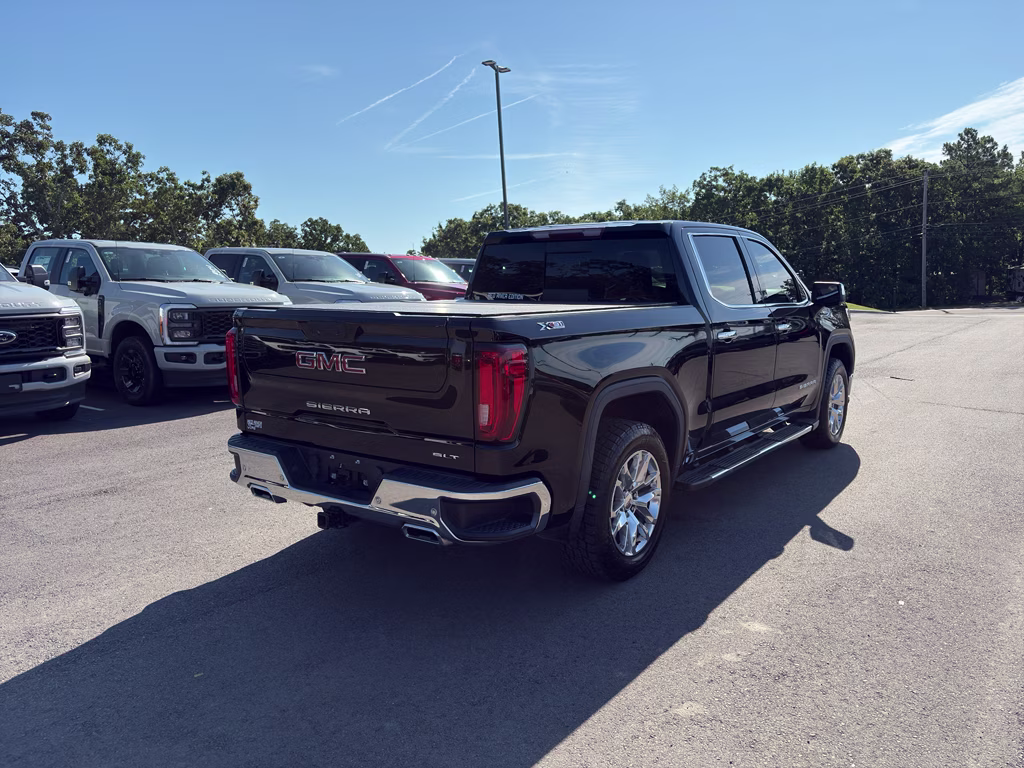 2020 Onyx Black GMC Sierra SLT 4X4 Truck