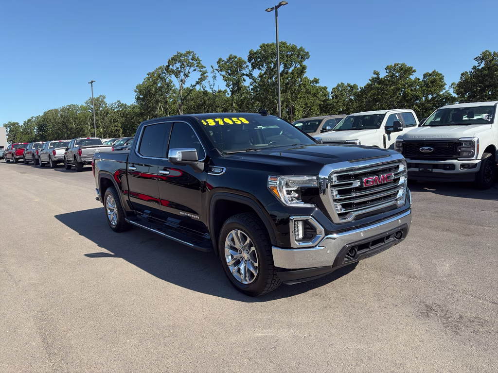 2020 Onyx Black GMC Sierra SLT 4X4 Truck