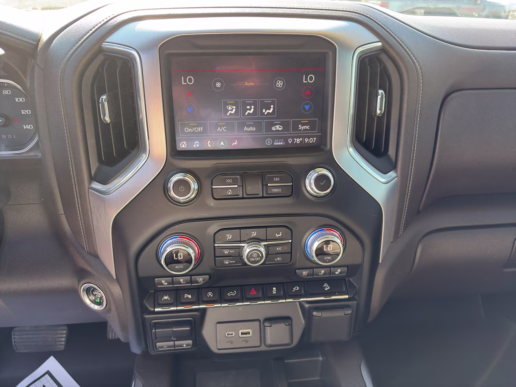 2020 Onyx Black GMC Sierra SLT 4X4 Truck