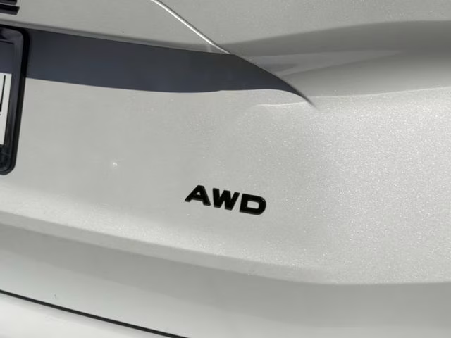 2026 Everest White Pearl Tricoat Nissan Rogue Dark Armor AWD SUV