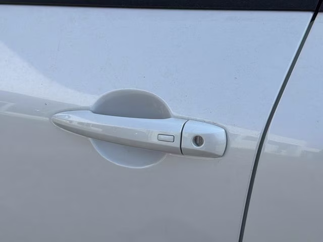 2026 Everest White Pearl Tricoat Nissan Rogue Dark Armor AWD SUV