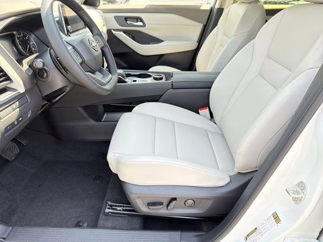 2026 Everest White Pearl Tricoat Nissan Rogue Dark Armor AWD SUV