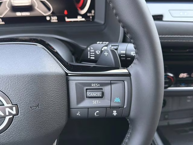 2026 Everest White Pearl Tricoat Nissan Rogue Platinum AWD SUV