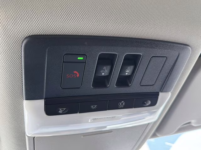 2026 Everest White Pearl Tricoat Nissan Rogue Platinum AWD SUV