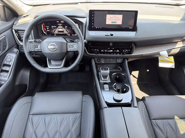 2026 Everest White Pearl Tricoat Nissan Rogue Platinum AWD SUV
