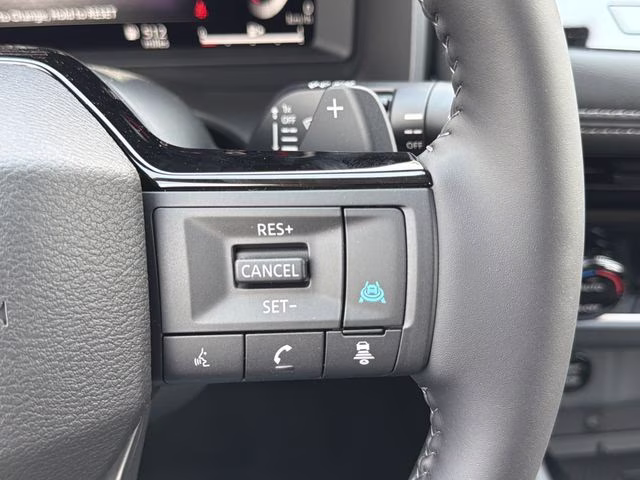 2026 Everest White Pearl Tricoat Nissan Rogue Platinum AWD SUV