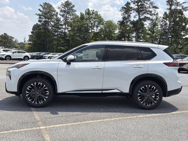 2026 Everest White Pearl Tricoat Nissan Rogue Platinum AWD SUV