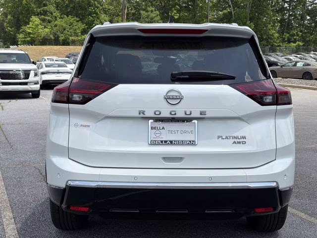 2026 Everest White Pearl Tricoat Nissan Rogue Platinum AWD SUV
