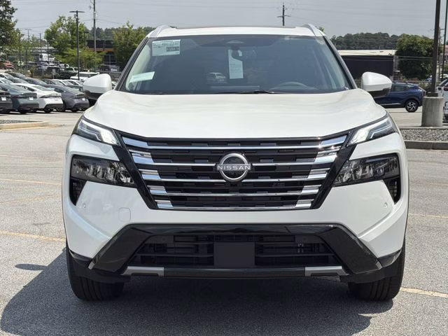 2026 Everest White Pearl Tricoat Nissan Rogue Platinum AWD SUV