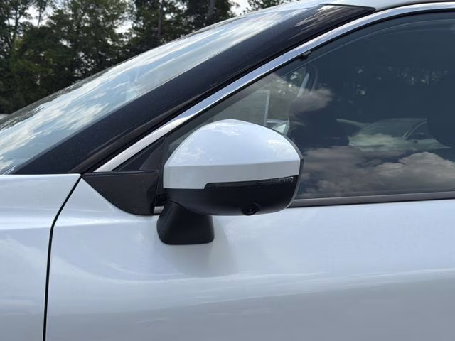 2026 Everest White Pearl Tricoat Nissan Rogue Platinum AWD SUV