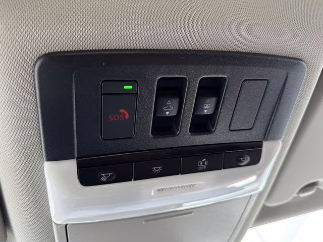 2026 Everest White Pearl Tricoat Nissan Rogue Platinum AWD SUV