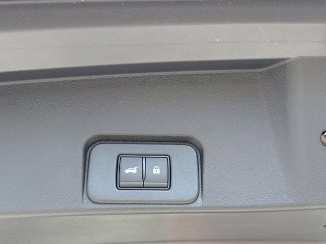 2026 Everest White Pearl Tricoat Nissan Rogue Platinum AWD SUV