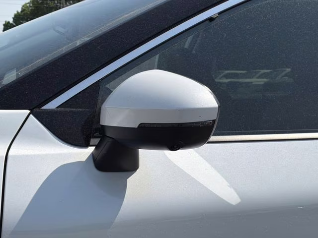 2026 Everest White Pearl Tricoat Nissan Rogue Platinum AWD SUV