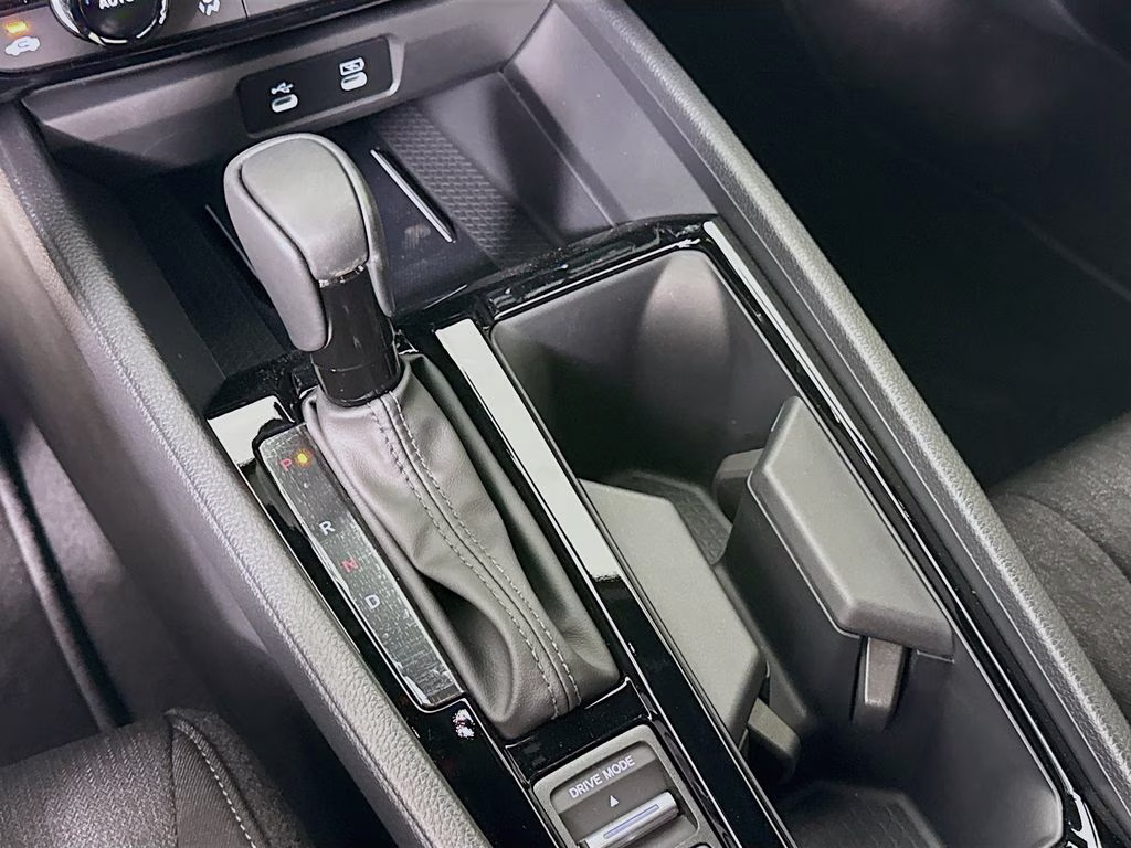 2026 Platinum White Pearl Honda Accord Hybrid Sport FWD Sedan