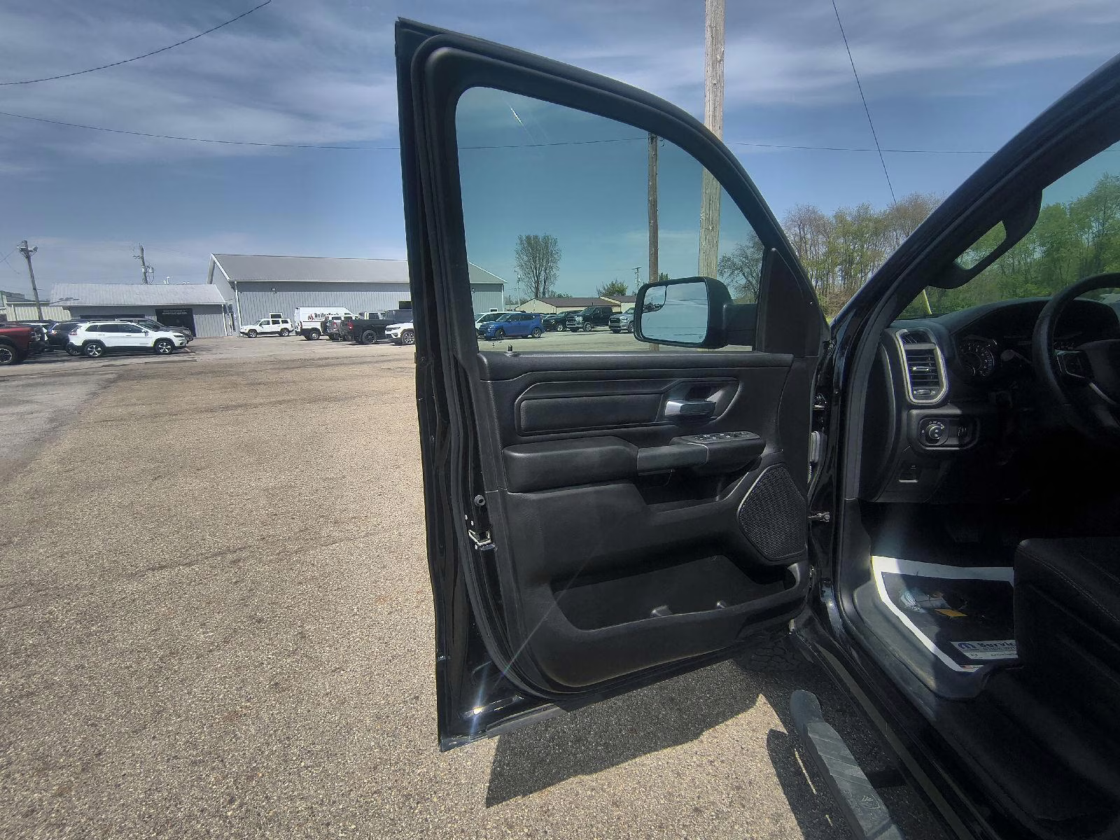 2025 Diamond Black Crystal Pearlcoat Ram 1500 Tradesman 4X4 Truck