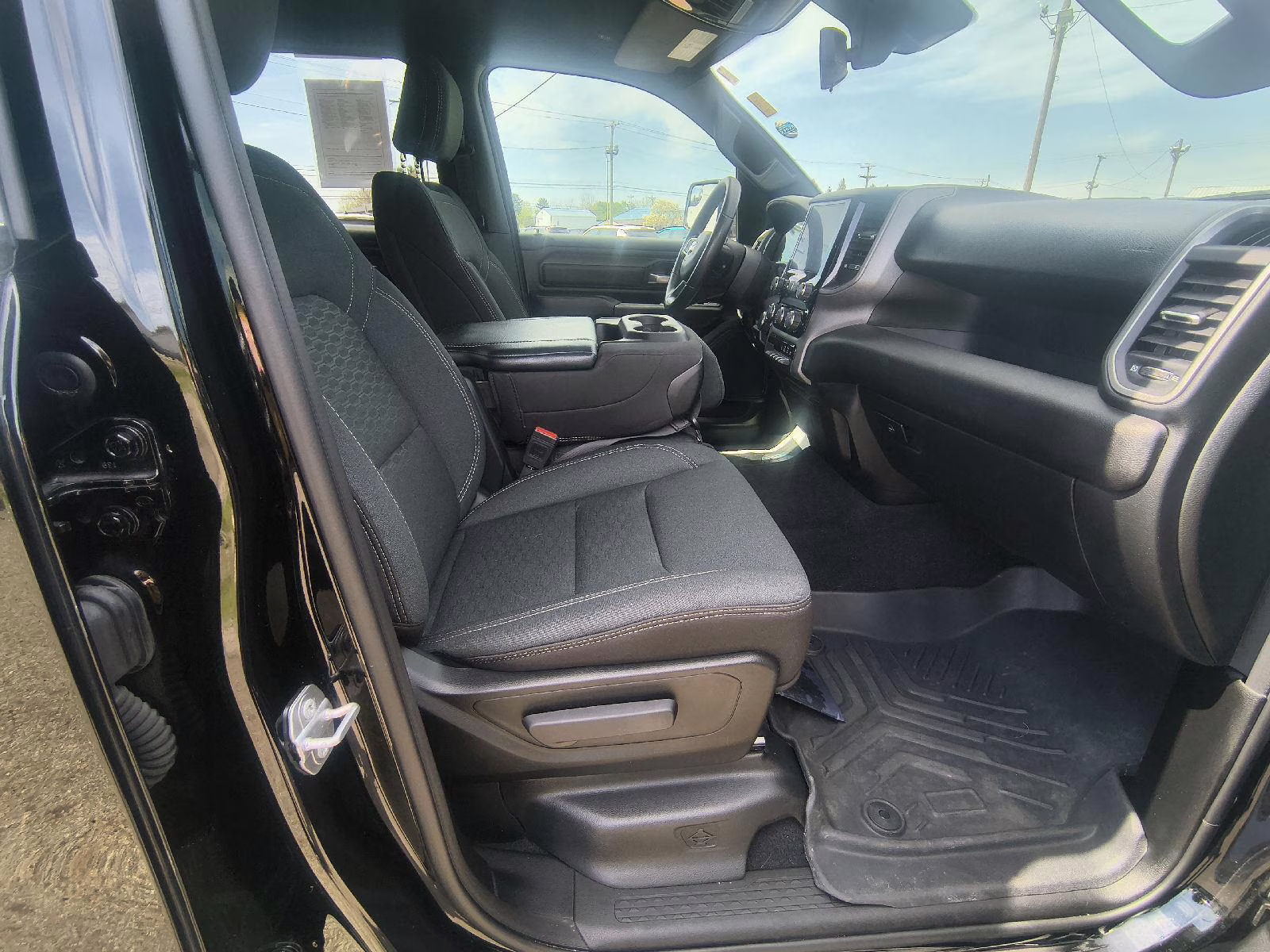 2025 Diamond Black Crystal Pearlcoat Ram 1500 Tradesman 4X4 Truck