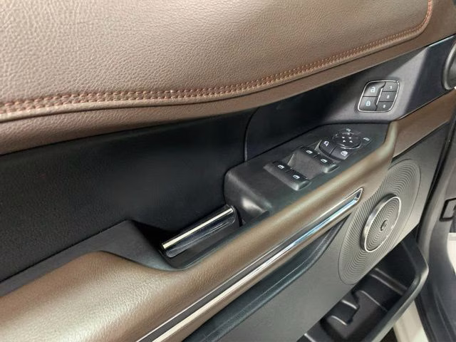 2020 White Metallic Ford Expedition Max King Ranch 4X4 SUV