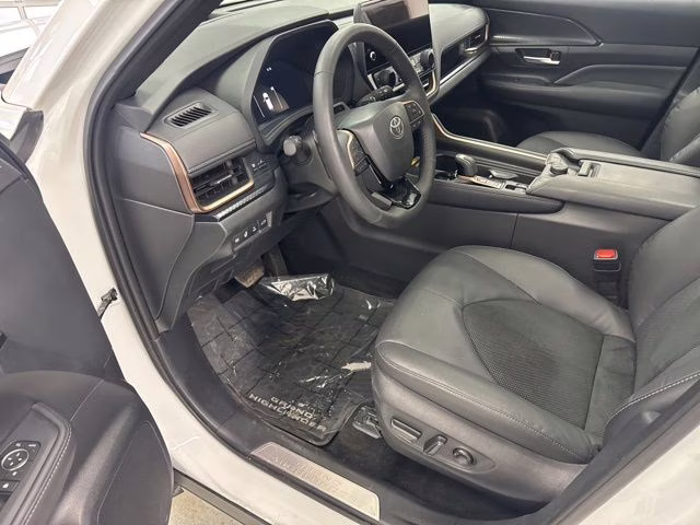 2025 Wind Chill Pearl Toyota Grand Highlander Hybrid MAX Platinum AWD SUV