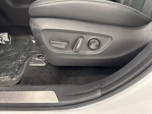 2025 Wind Chill Pearl Toyota Grand Highlander Hybrid MAX Platinum AWD SUV