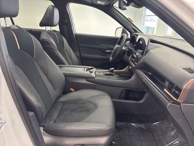 2025 Wind Chill Pearl Toyota Grand Highlander Hybrid MAX Platinum AWD SUV