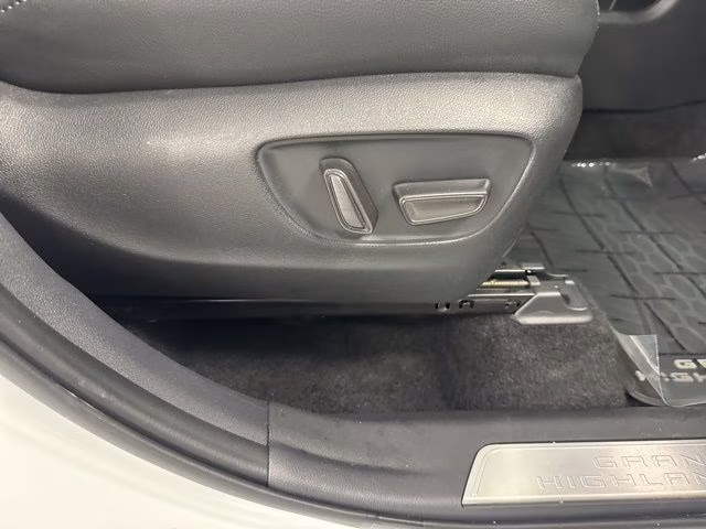 2025 Wind Chill Pearl Toyota Grand Highlander Hybrid MAX Platinum AWD SUV