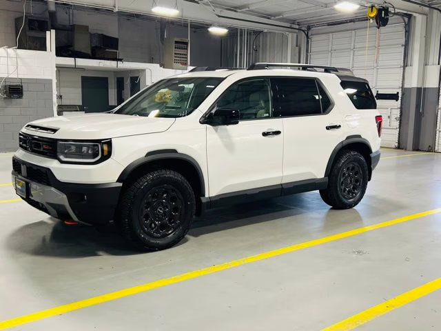 2026 Platinum White Pearl Honda Passport TrailSport Elite Blackout AWD SUV
