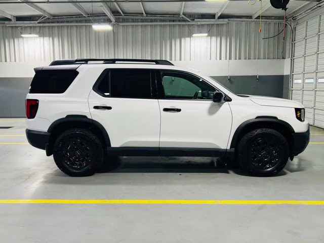 2026 Platinum White Pearl Honda Passport TrailSport Elite Blackout AWD SUV