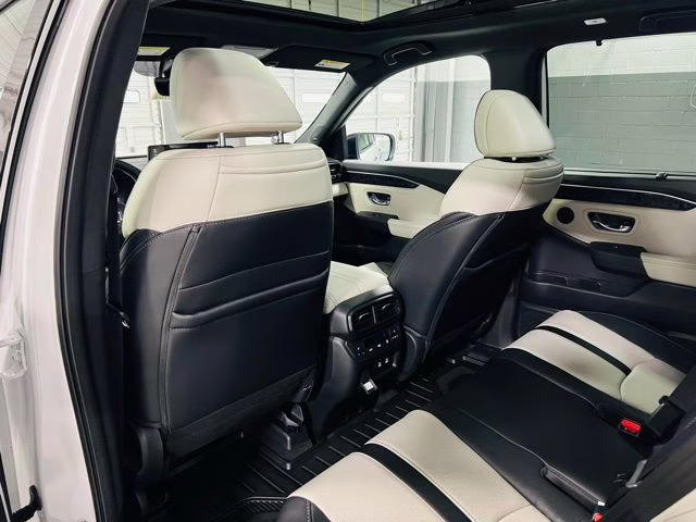 2026 Platinum White Pearl Honda Passport TrailSport Elite Blackout AWD SUV