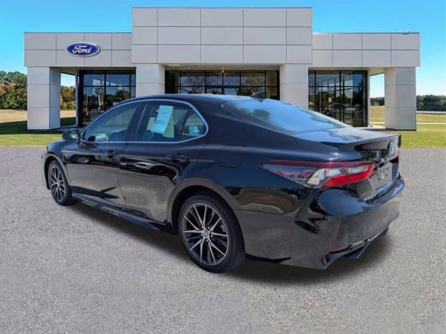 2024 Midnight Black Metallic Toyota Camry SE FWD Sedan