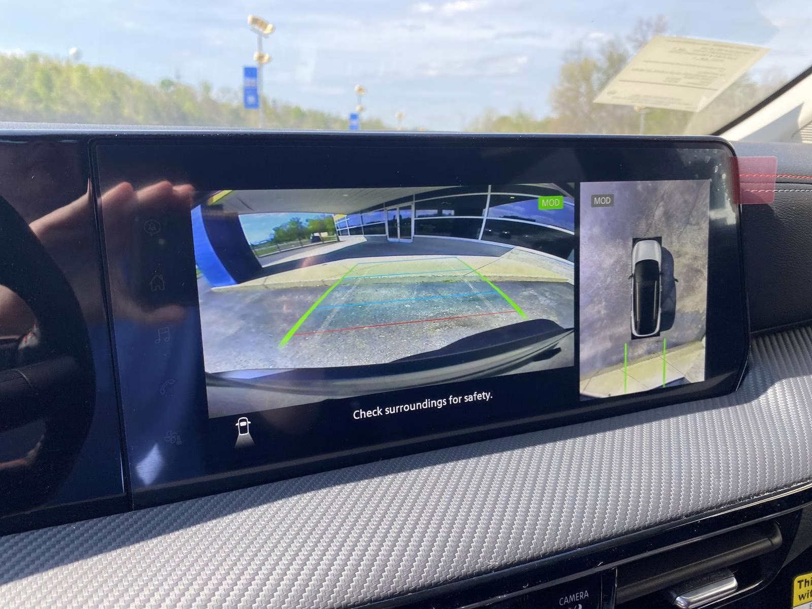 2025 Gun Metallic/Super Black Nissan Kicks SR FWD SUV