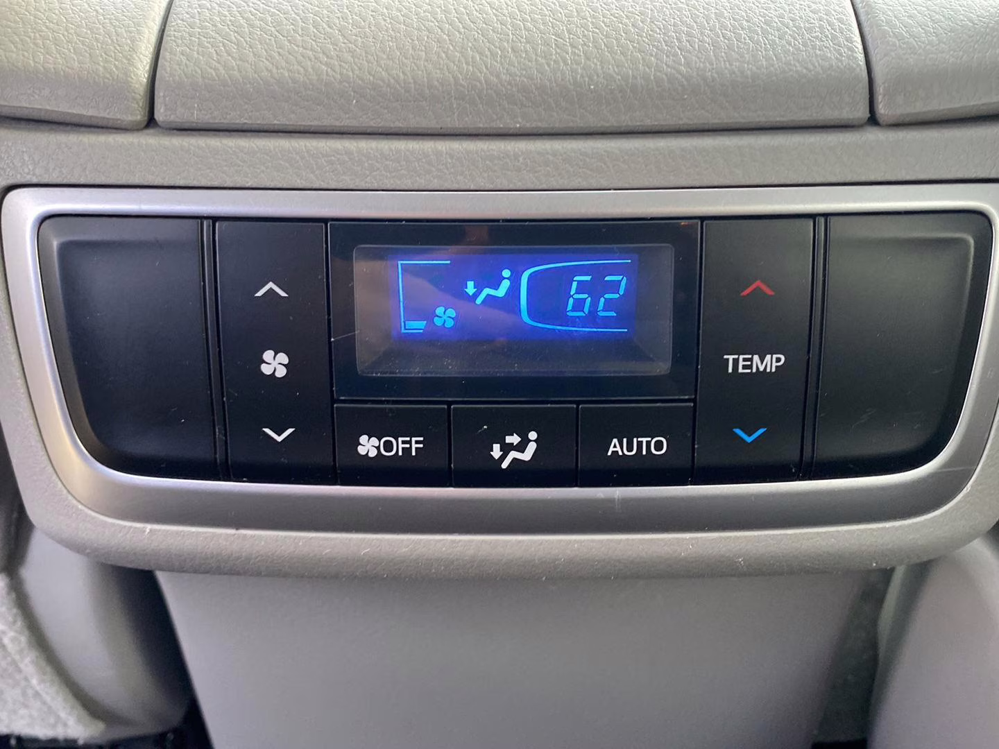 2017 Predawn Gray Mica Toyota Highlander Limited AWD SUV