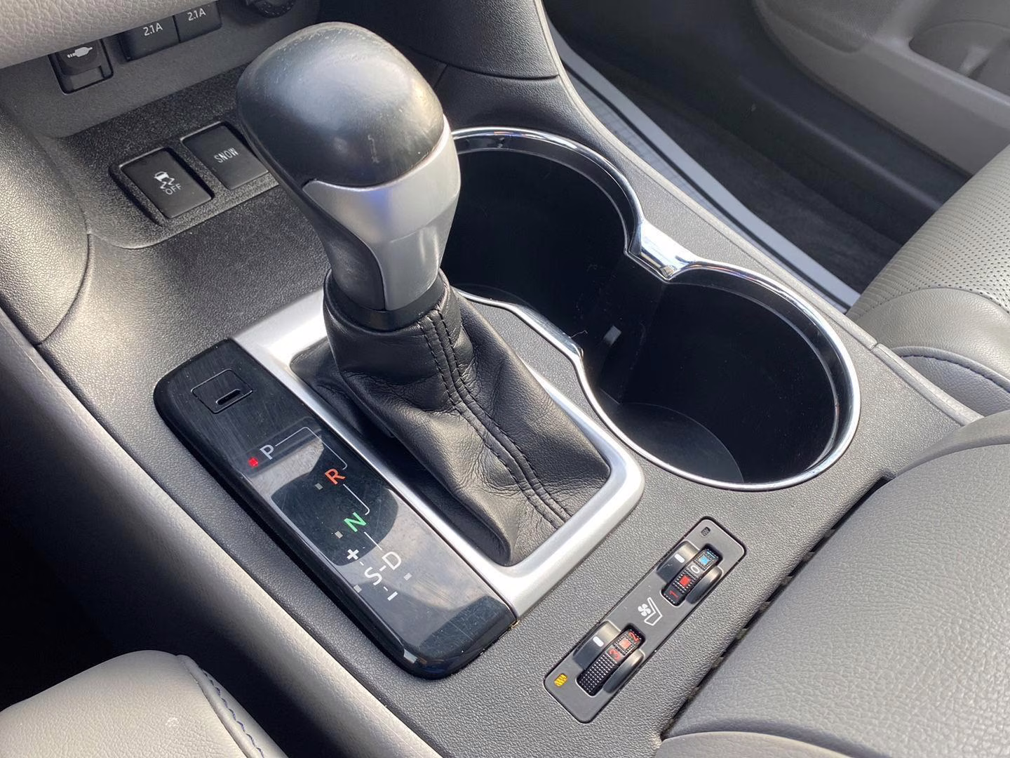 2017 Predawn Gray Mica Toyota Highlander Limited AWD SUV