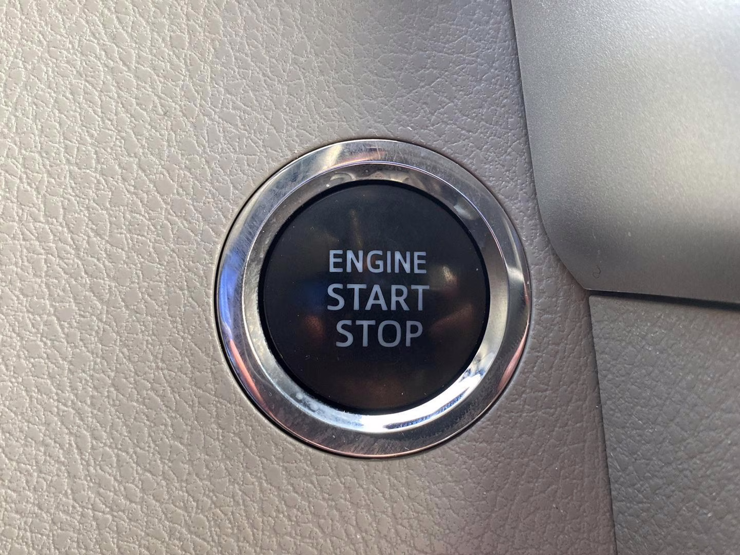 2017 Predawn Gray Mica Toyota Highlander Limited AWD SUV