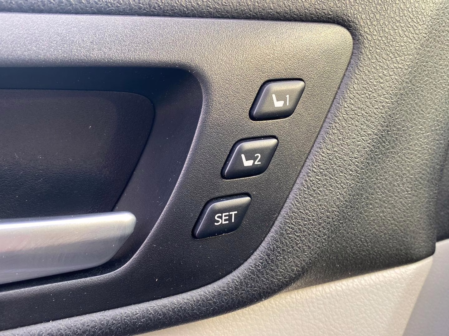 2017 Predawn Gray Mica Toyota Highlander Limited AWD SUV